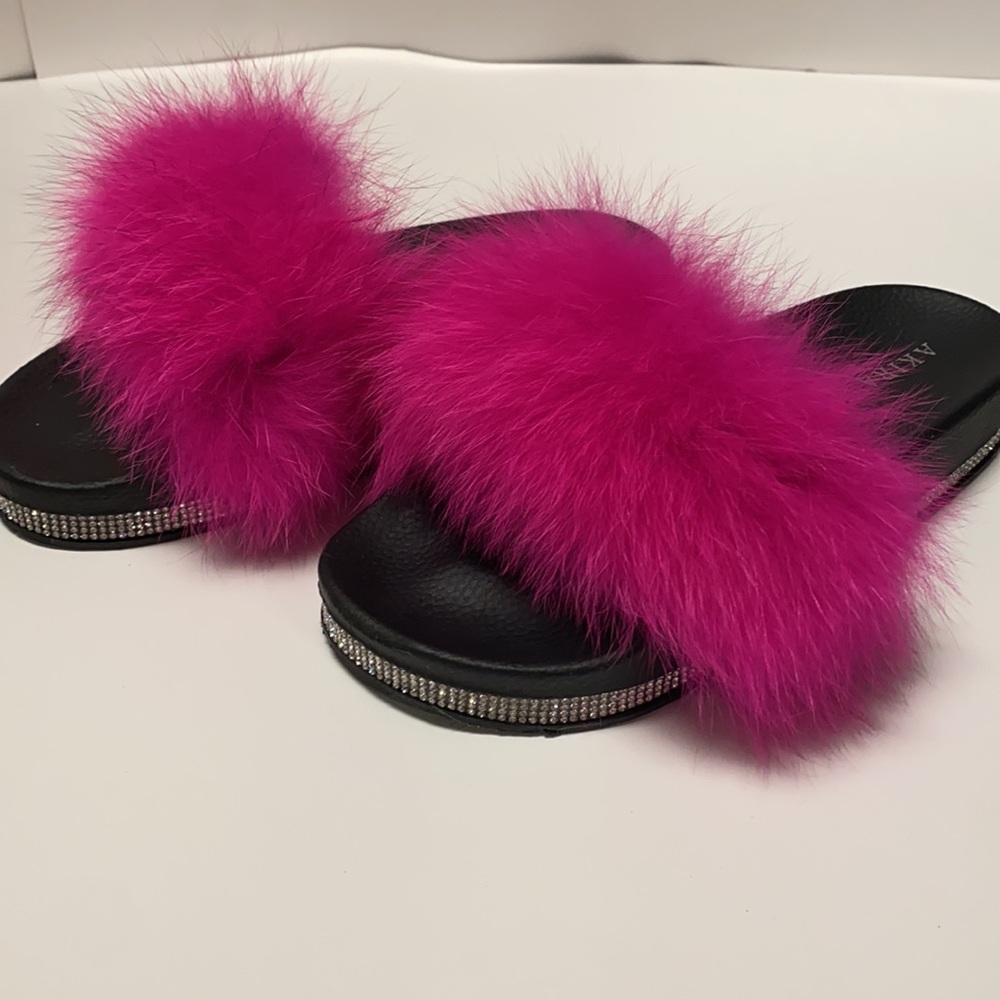 Woman’s size 7 AKIRA sandals in great condition